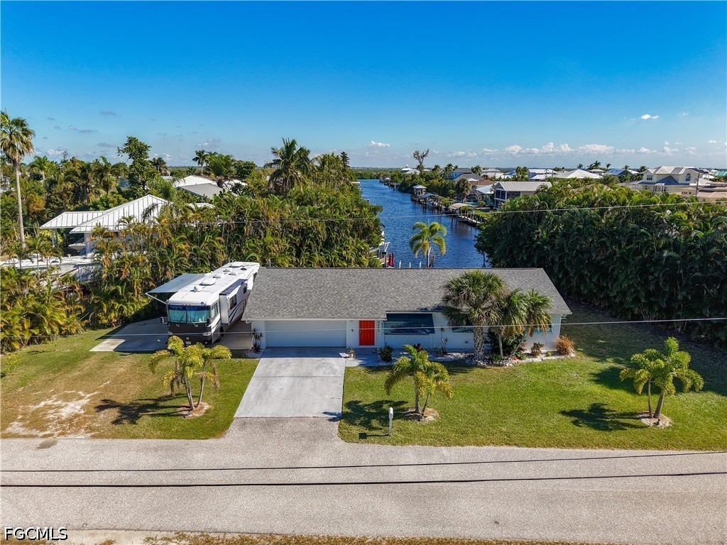 5442 Martin CV — photo
