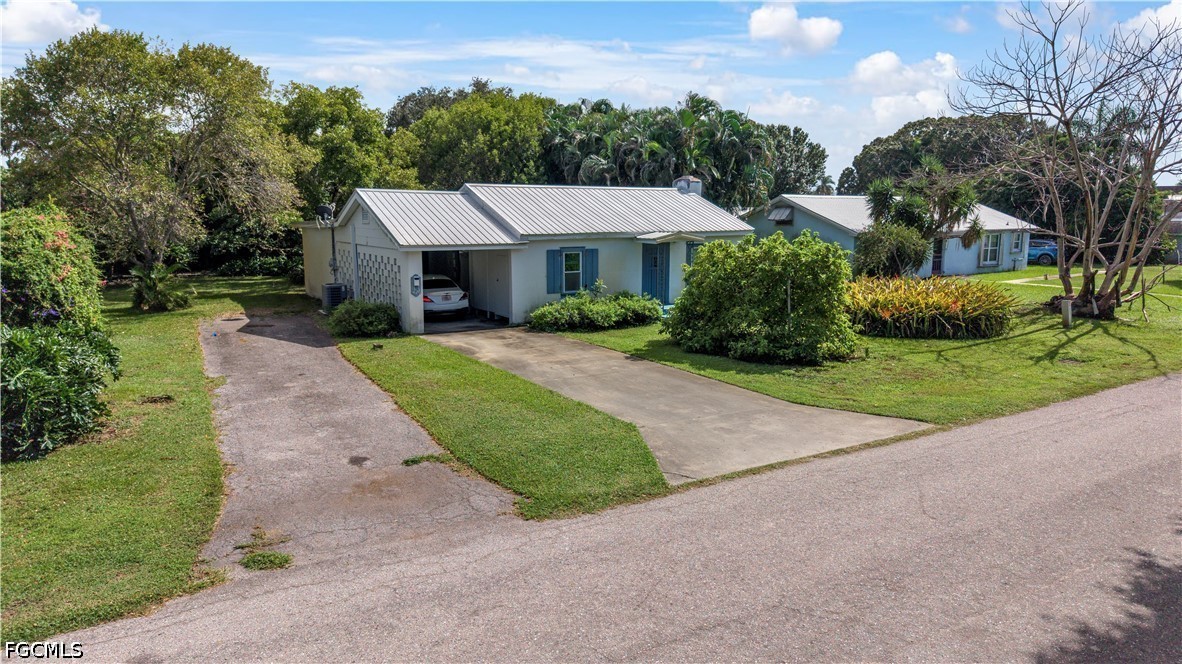 426 W Crescent Dr — photo