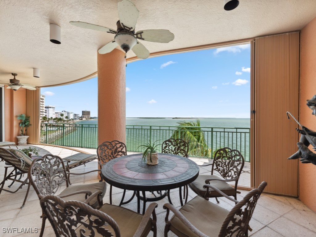 970 Cape Marco Dr 402 — photo