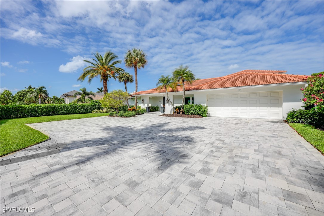4611 Crayton Road, Naples, FL 34103 — photo 3