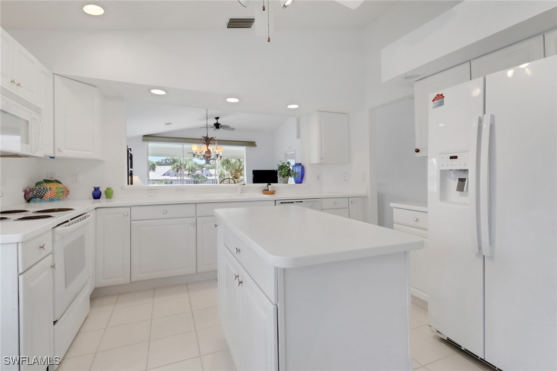 6180 Reserve Cir 203 — photo