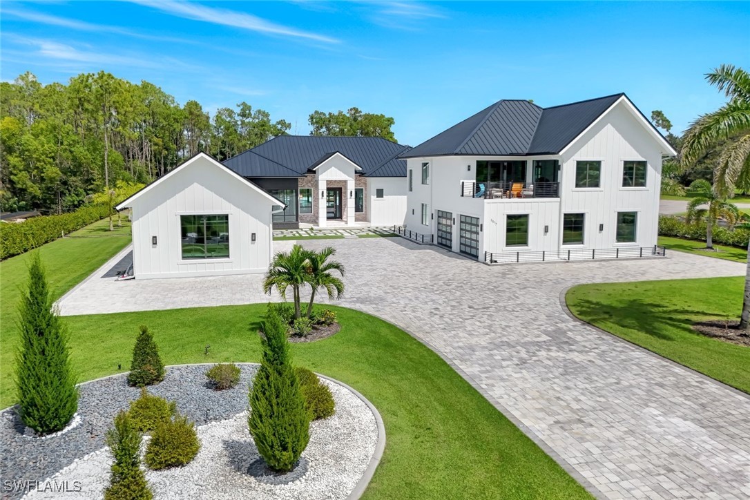 6677 Hunters Road, Naples, FL 34109 — photo 2