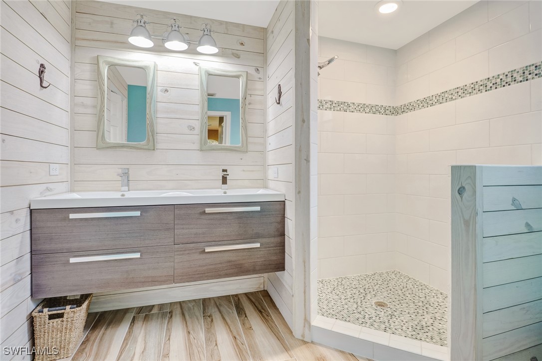 10037 Heather Ln 403 — photo