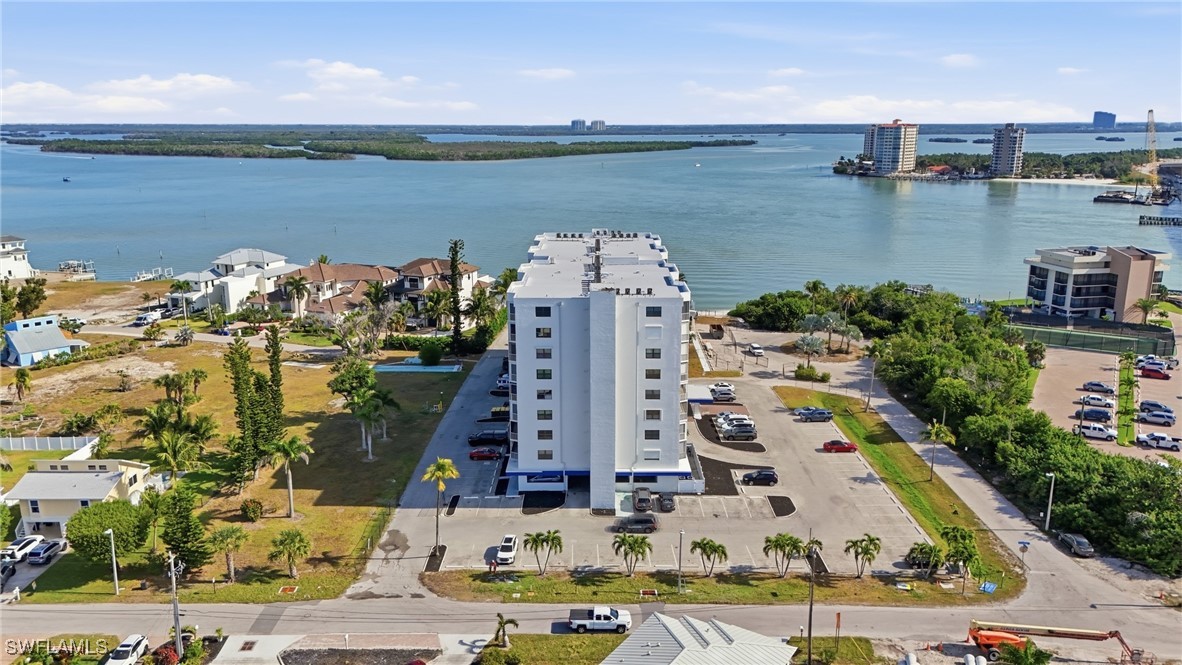 Home in Fort Myers Beach, FL 33931 — photo 3