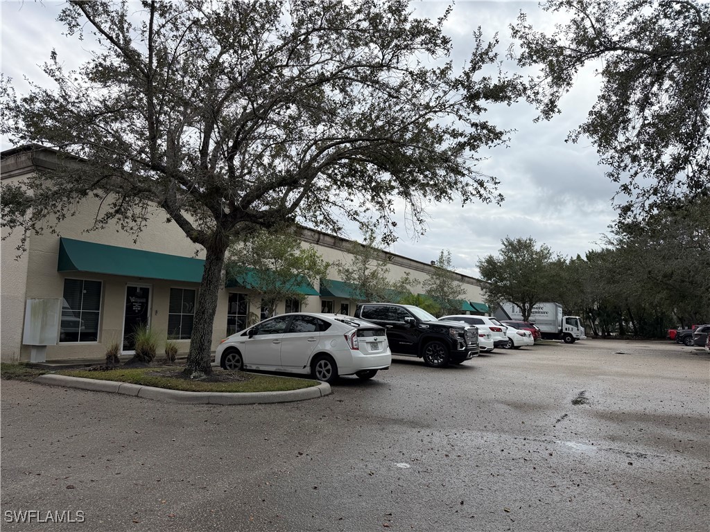 1076 Business Ln Unit 1 — photo
