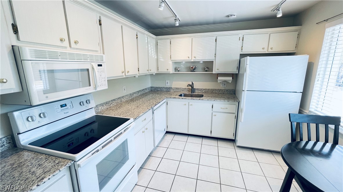 801 Teryl Road #4, Naples, FL 34112 — photo 2