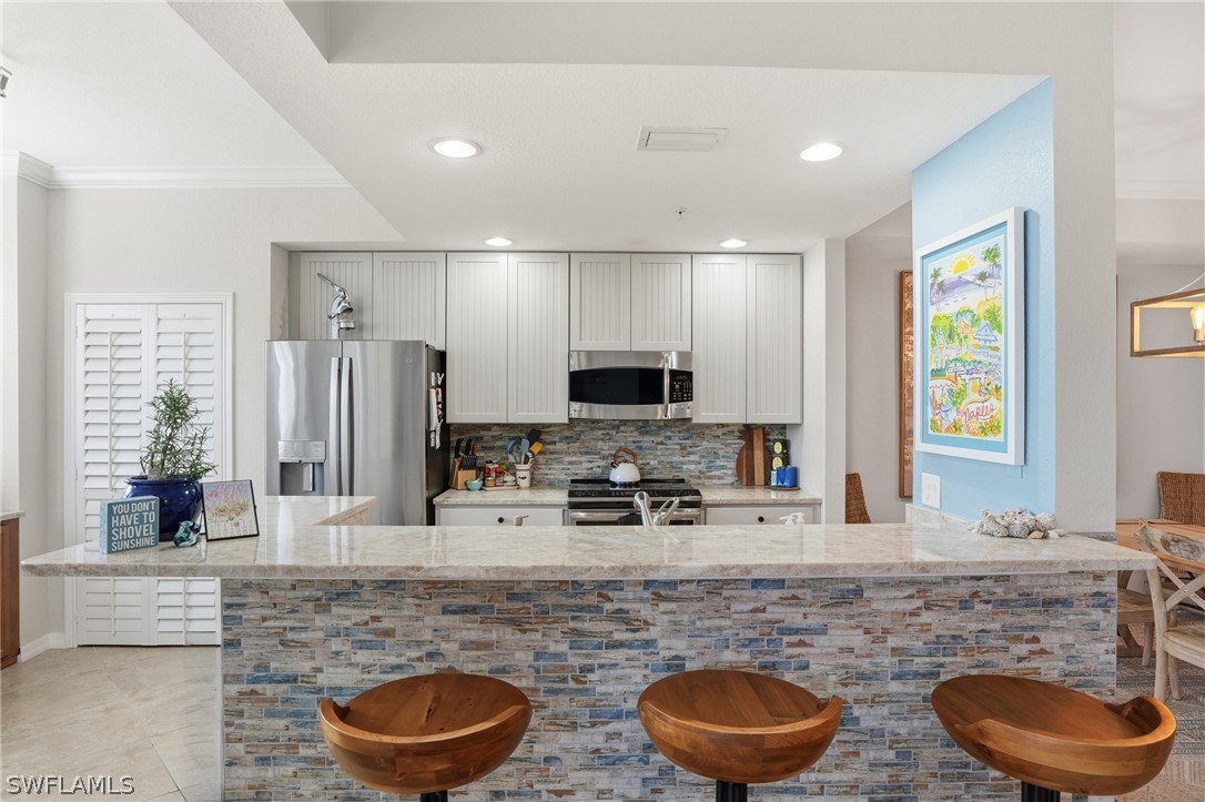 9715 Acqua Ct 113 — photo