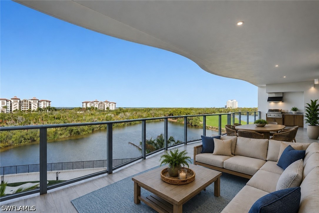 4810 Pelican Colony 404 — photo