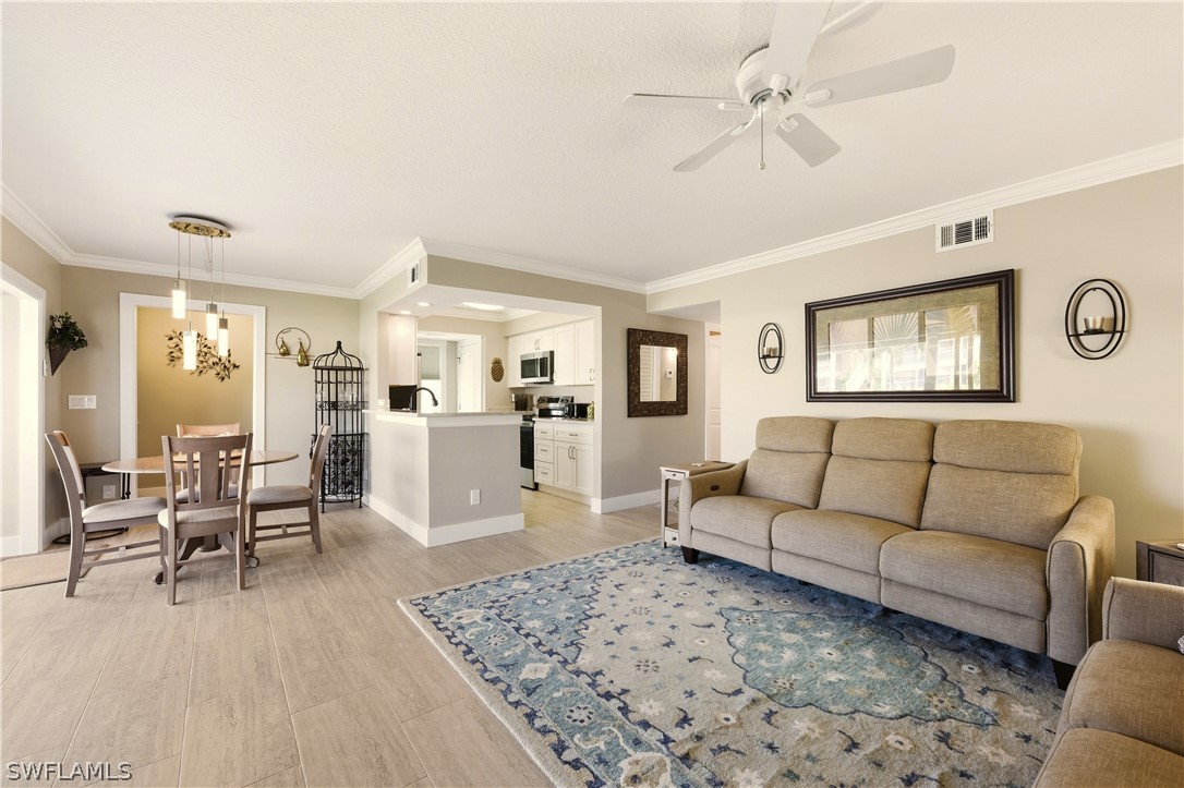 1155 Sandpiper St B7 — photo