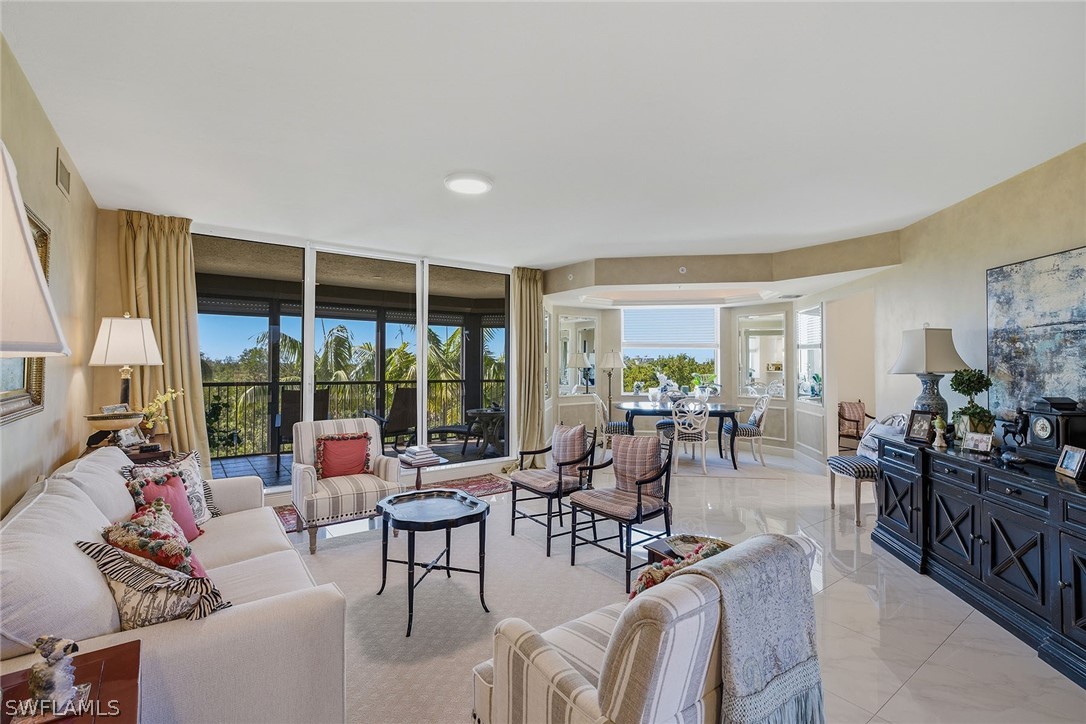 7225 Pelican Bay Blvd 305 — photo
