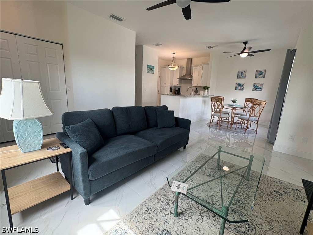 6101 Lake Front Dr — photo