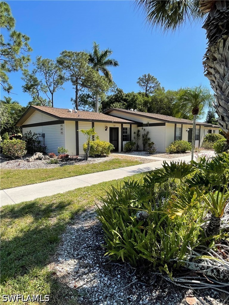 1095 Pine Isle Ln 1095 — photo
