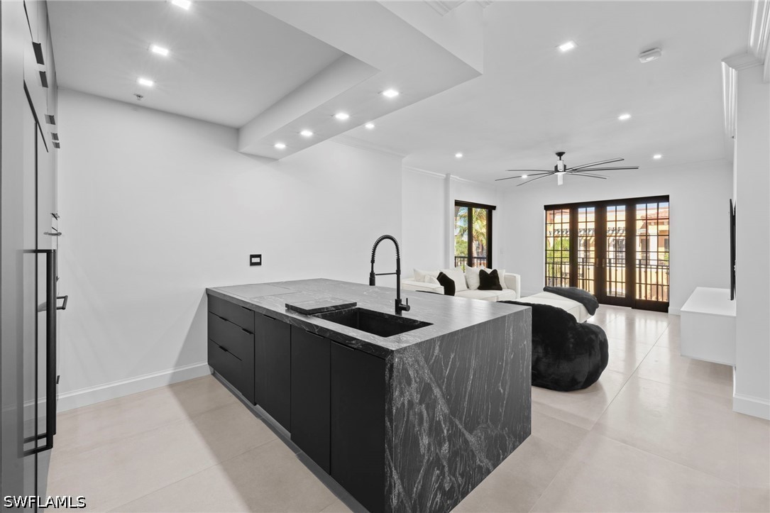 23191 Fashion Dr Unit 8106 — photo