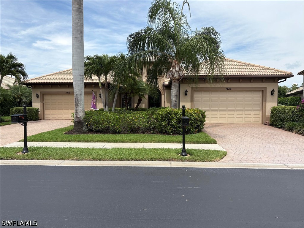 7476 Moorgate Point Way — photo