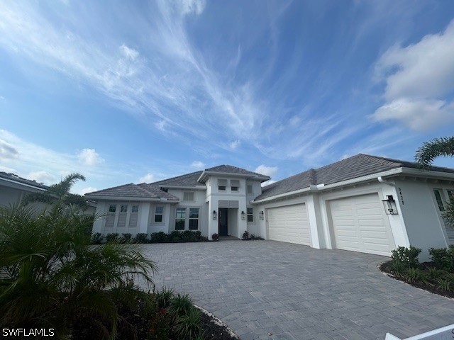 9408 Loquat Ln — photo