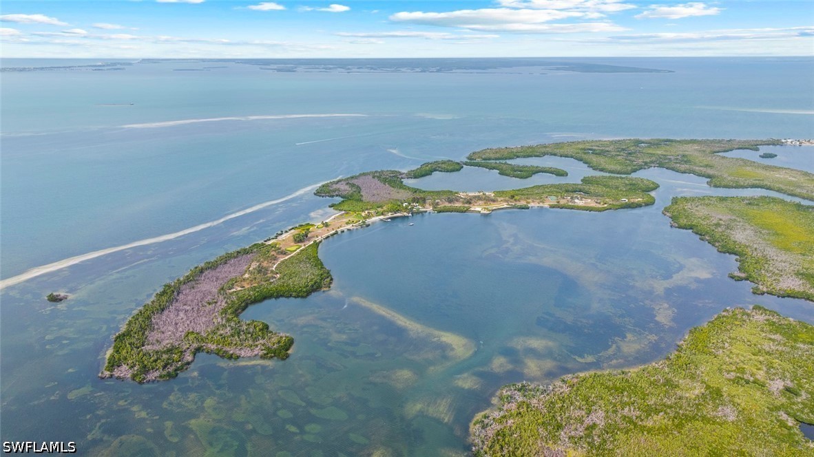 X Burgess Island — photo