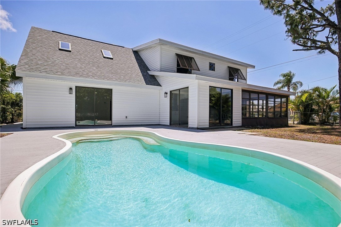 1928 SW 8th Ct — photo