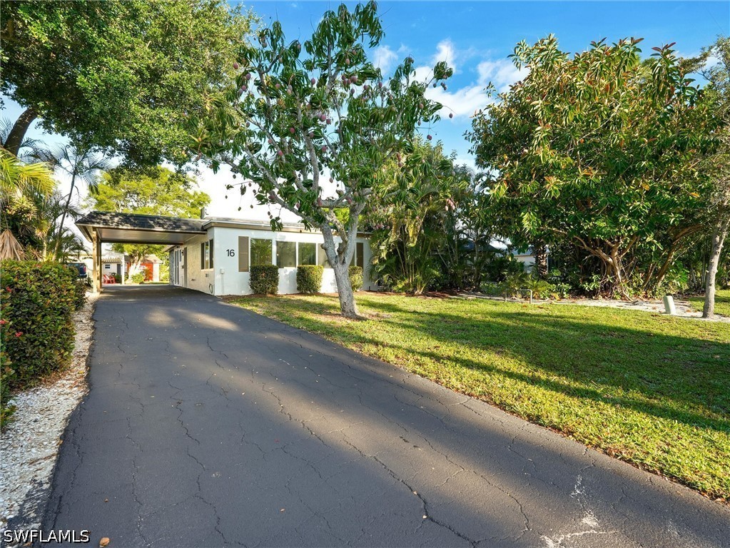 16 Kings Road #A16, Naples, FL 34112