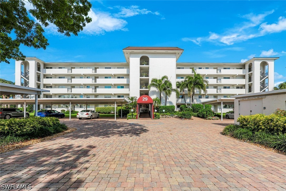 29 High Point Circle E #107, Naples, FL 34103 — photo 2