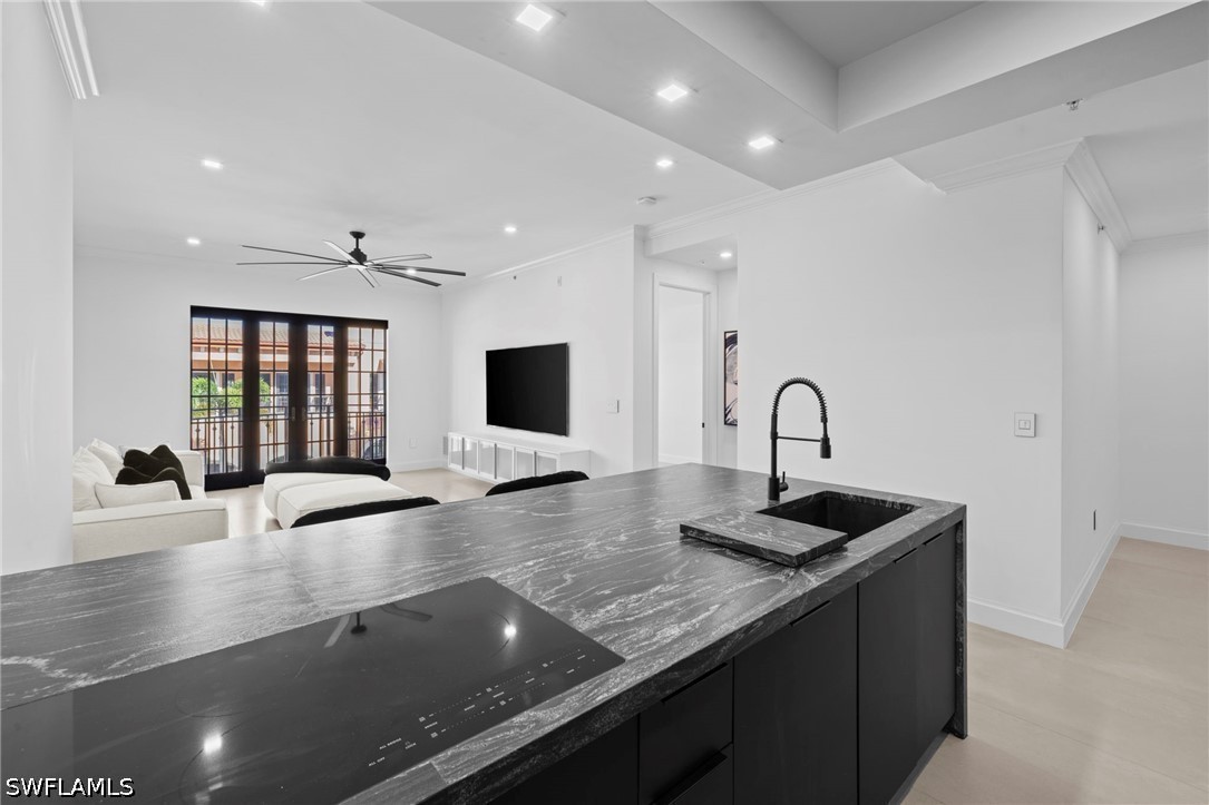 23191 Fashion Dr 8106 — photo