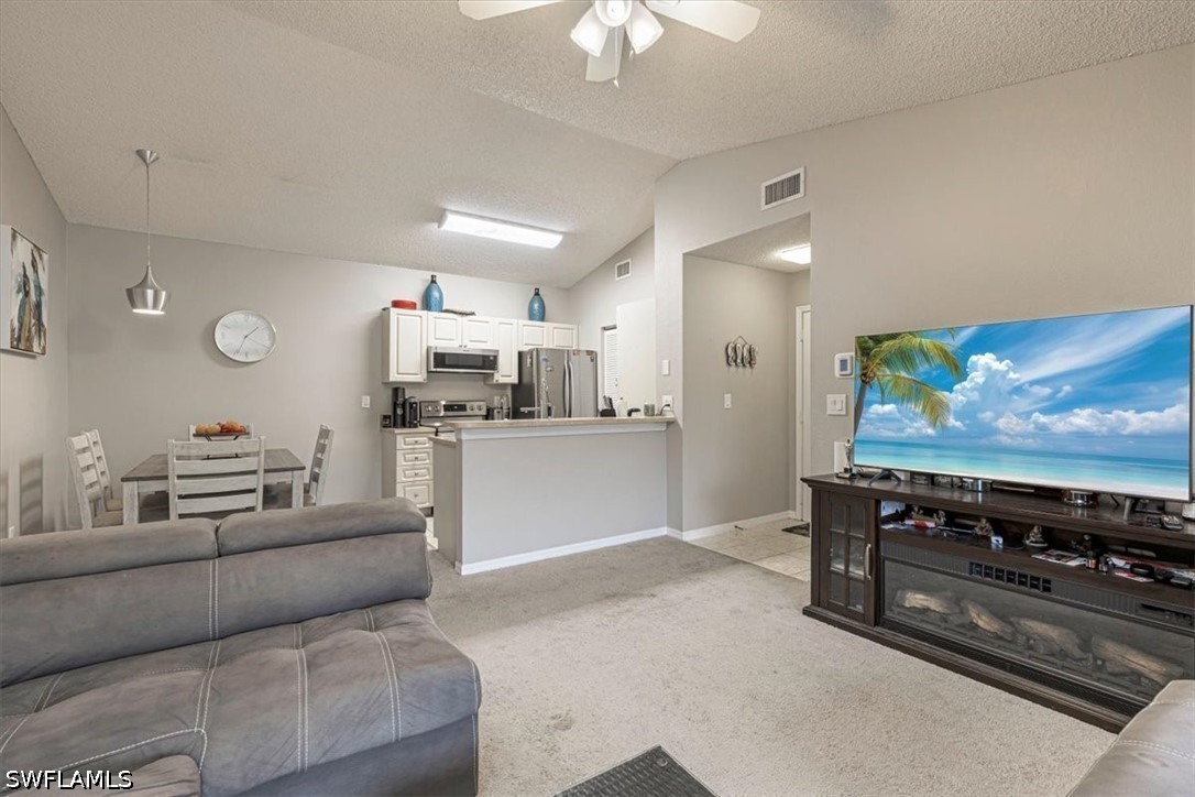 2202 Arbour Walk Cir 2124 — photo