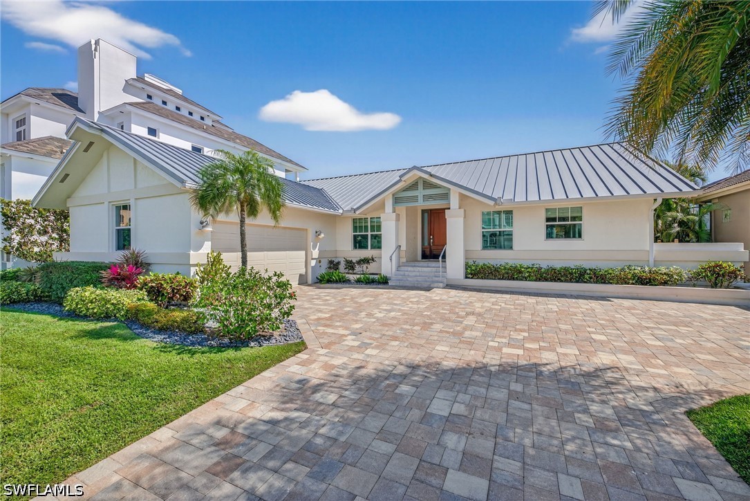 240 Channel Dr — photo