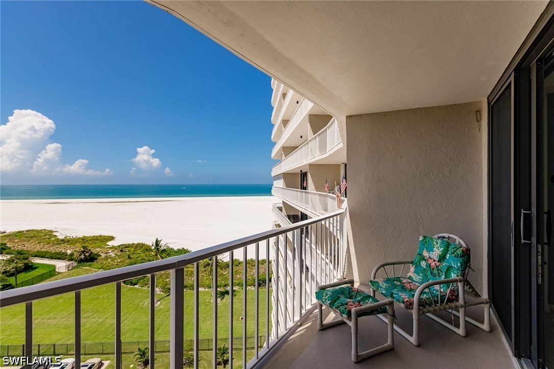 260 Seaview Ct 904 — photo