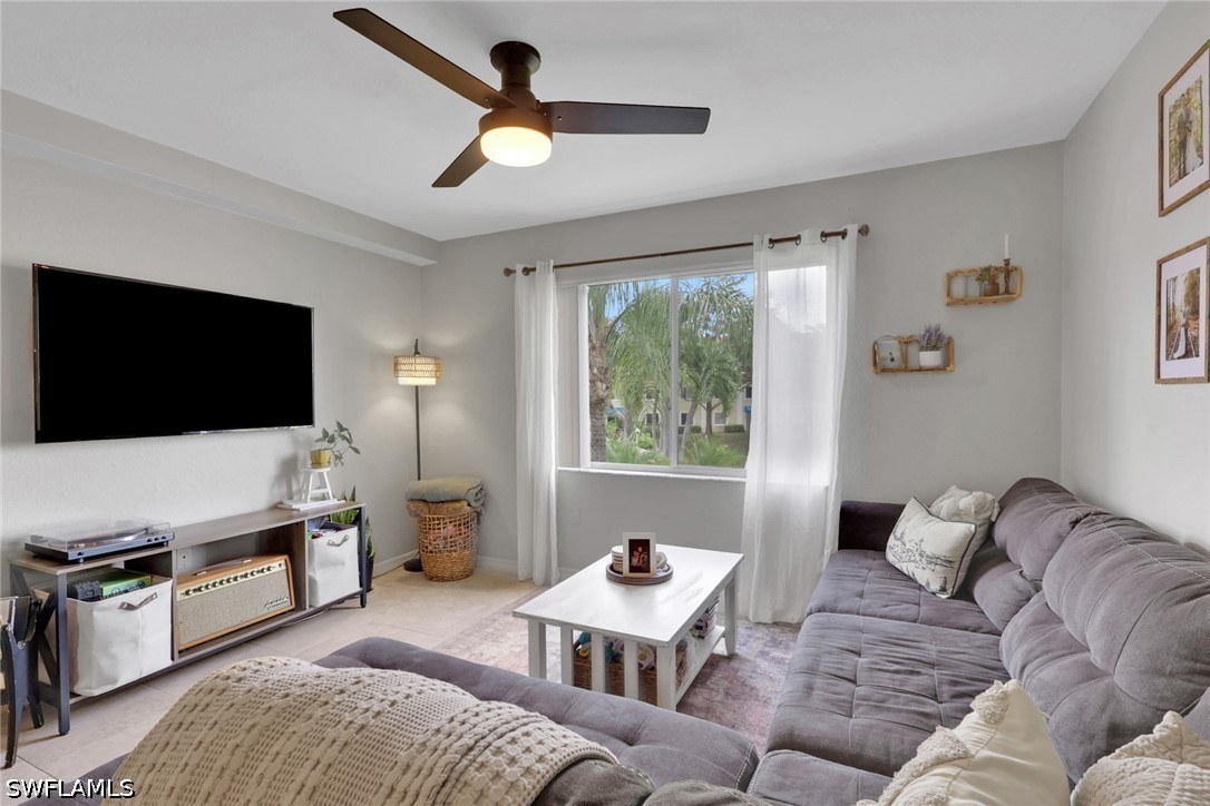 8304 Key Royal Cir 1723 — photo