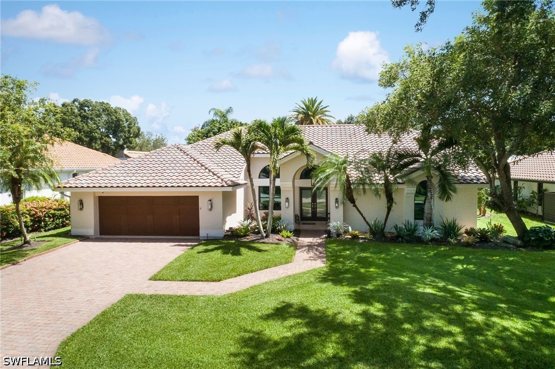 196 Monterey Dr — photo