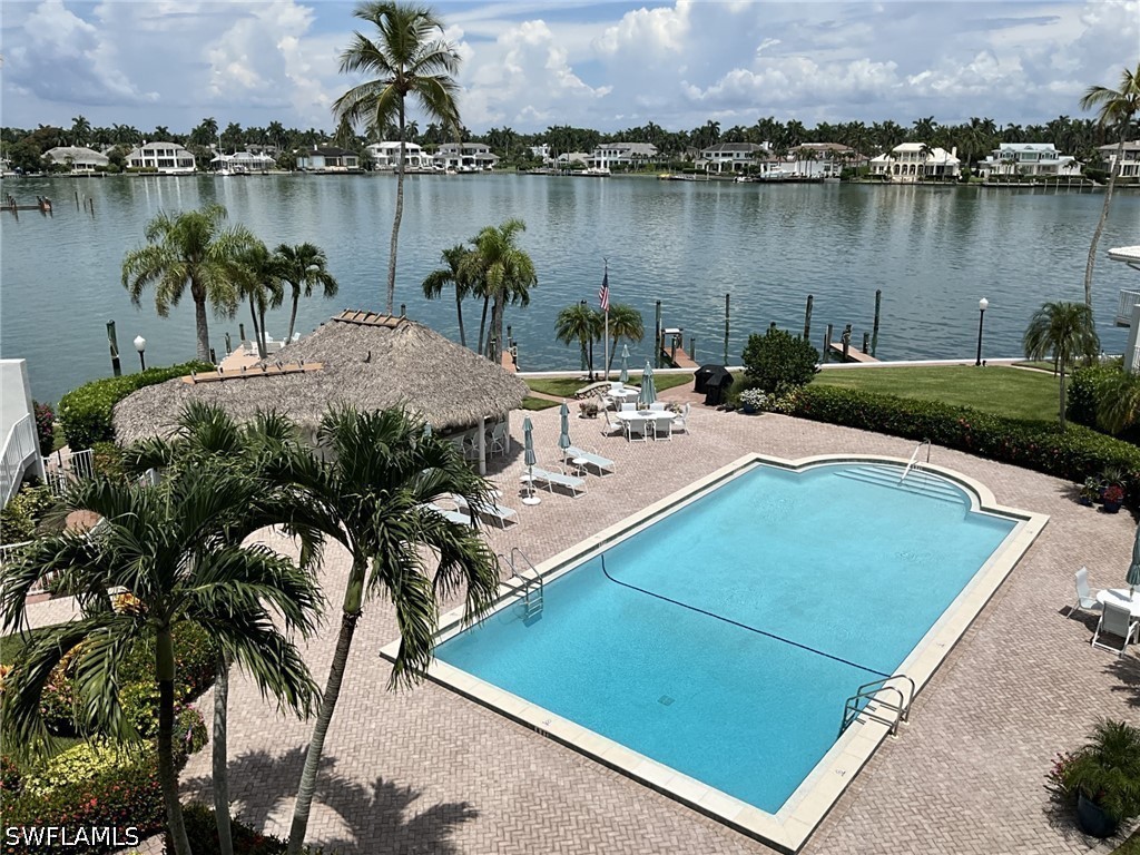 2800 Gulf Shore Blvd N Unit 406 — photo