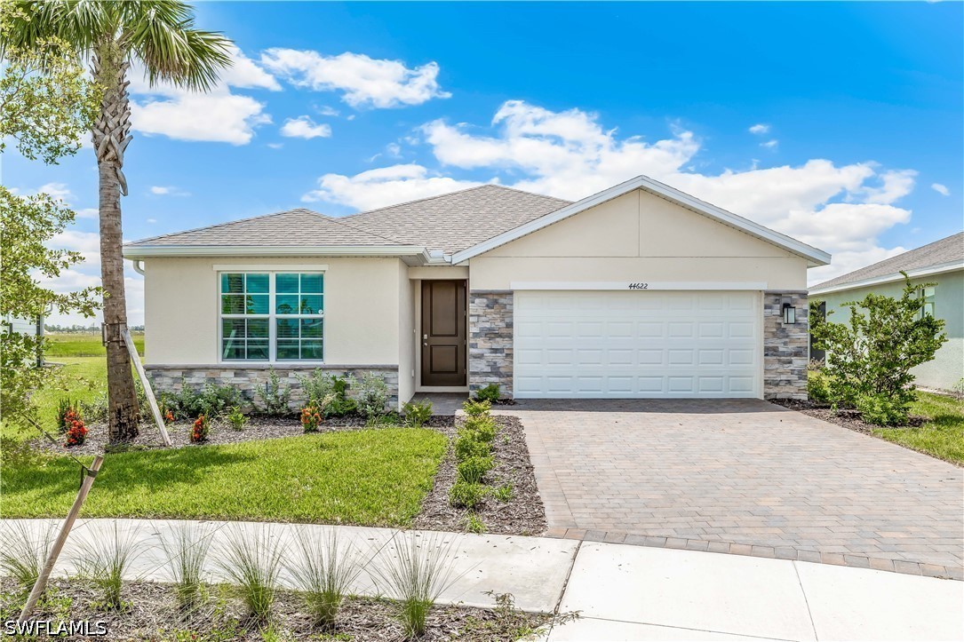 17755 Shade Tree Loop — photo