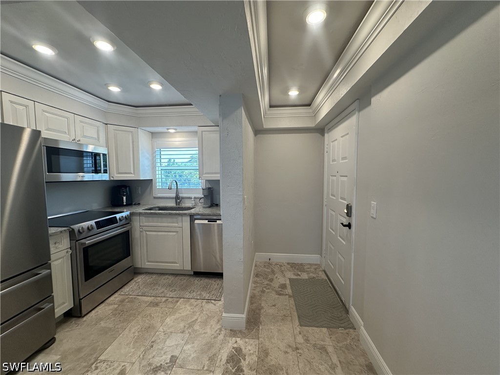 6893 Estero Blvd 426 — photo