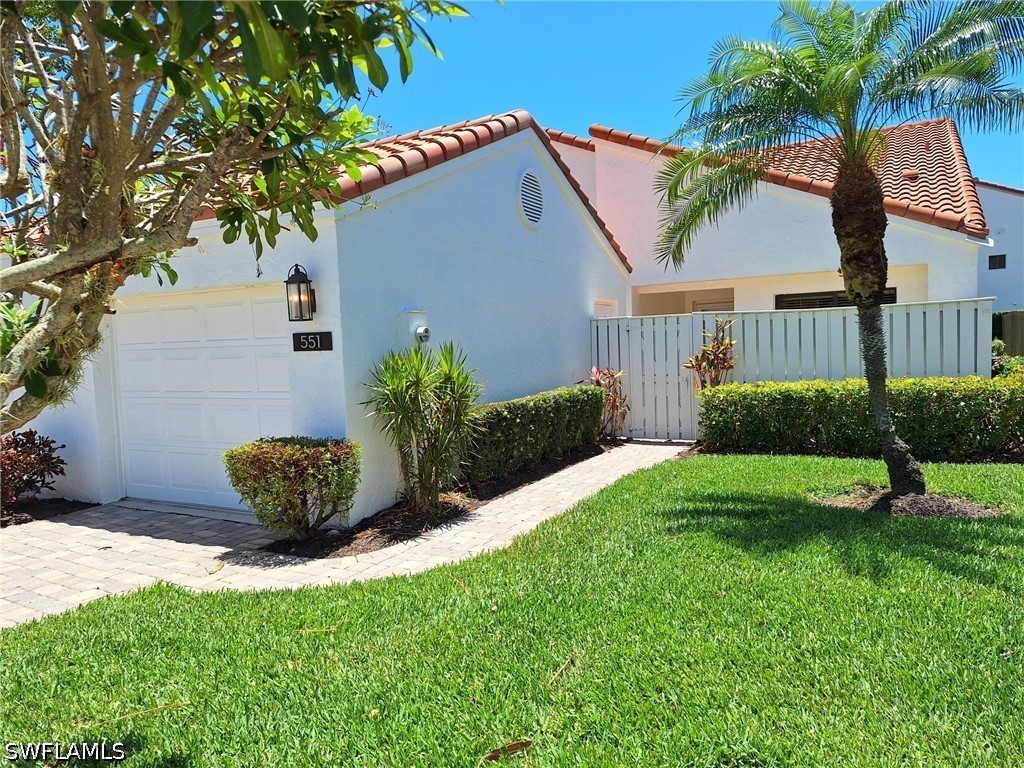 551 Beachwalk Cir — photo