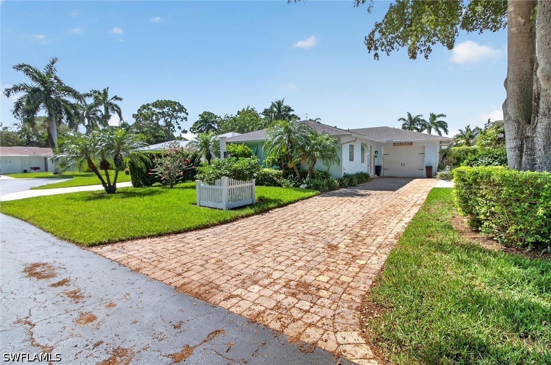 18 Rivard Road #9, Naples, FL 34112 — photo 2