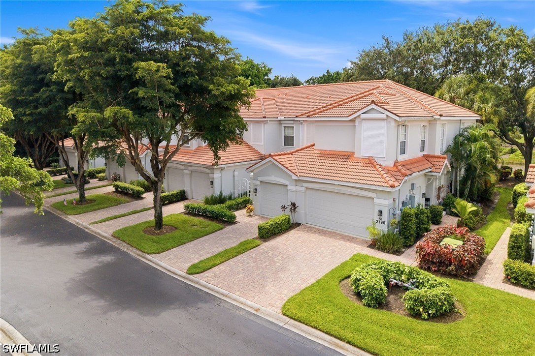 2190 Arielle Dr 901 — photo