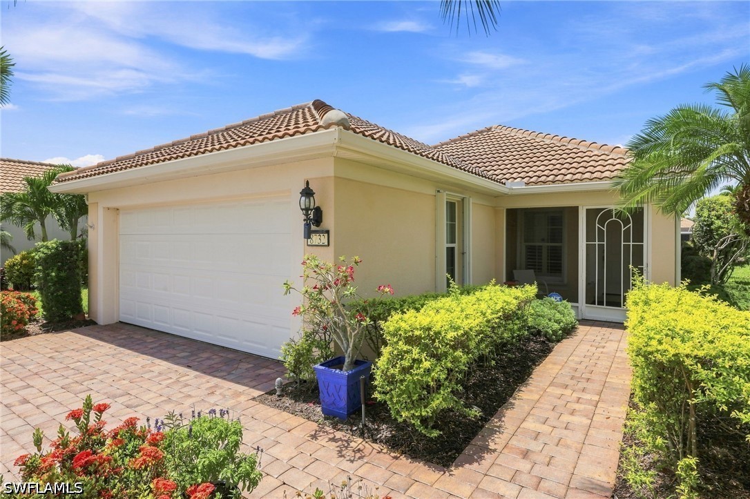 8732 Querce Court, Naples, FL 34114 — photo 3