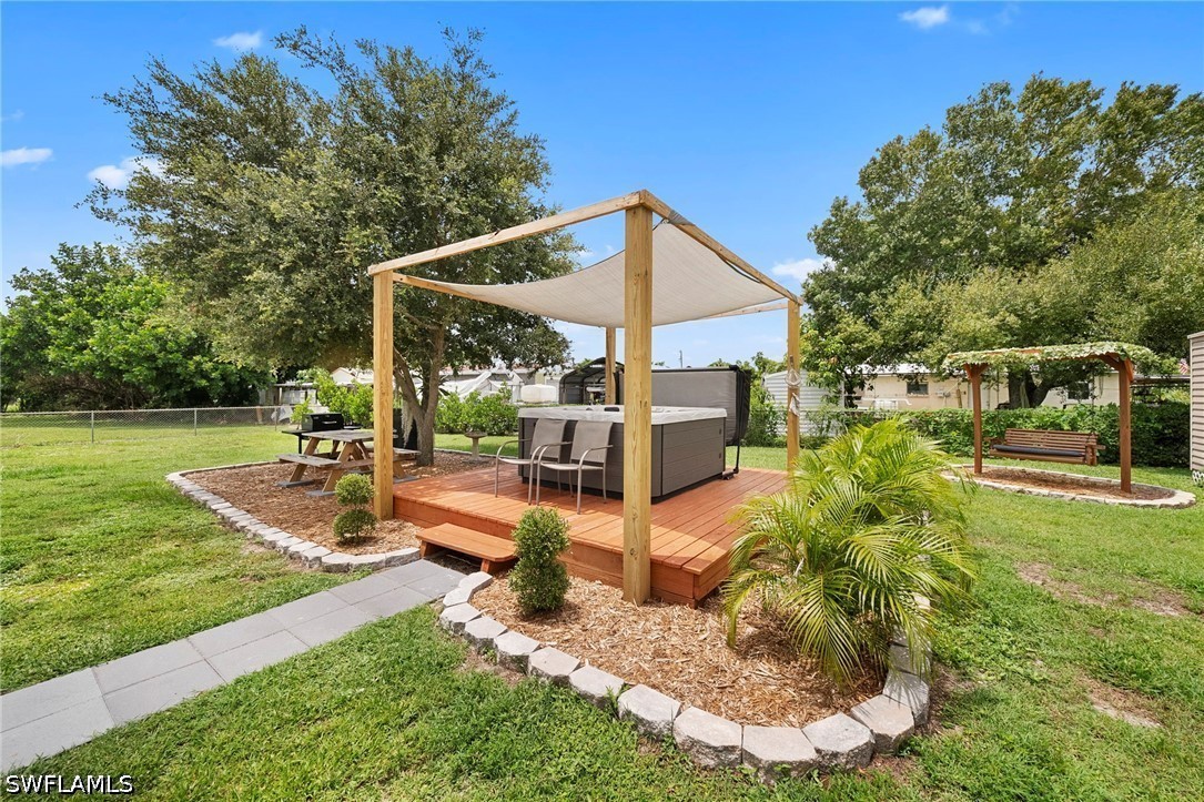 17 Alabama Road S, Lehigh Acres, FL 33936 — photo 2