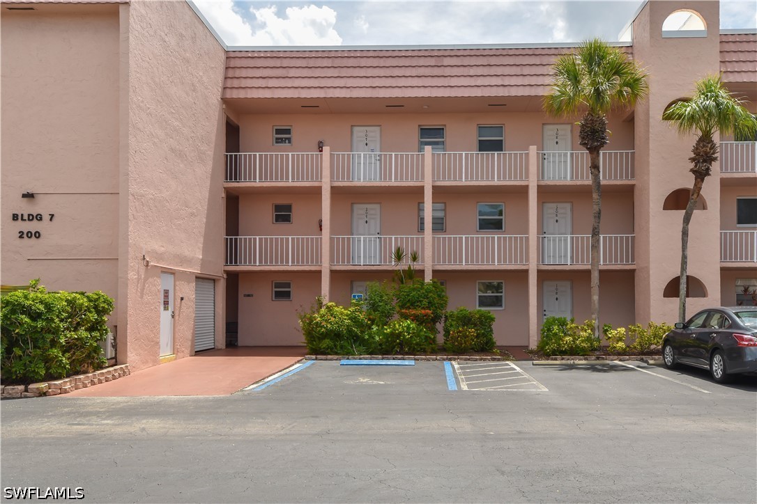 200 Turtle Lake Ct 108 — photo