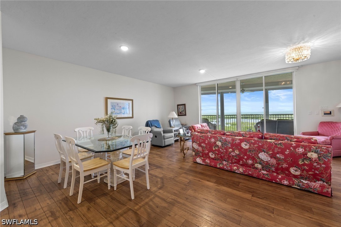1001 Arbor Lake Dr 904 — photo