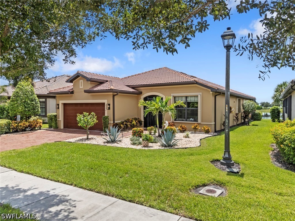 6244 Victory Dr — photo