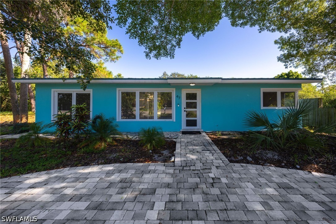 47 River Ct — photo