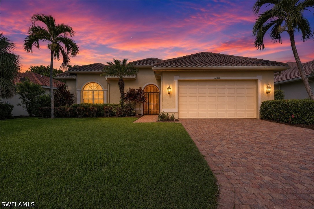 10879 Fieldfair Dr — photo
