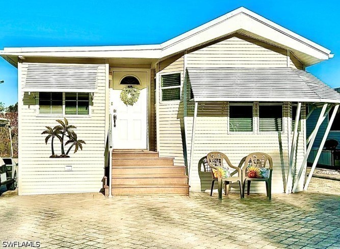 427 Vanda Sanctuary 427 — photo