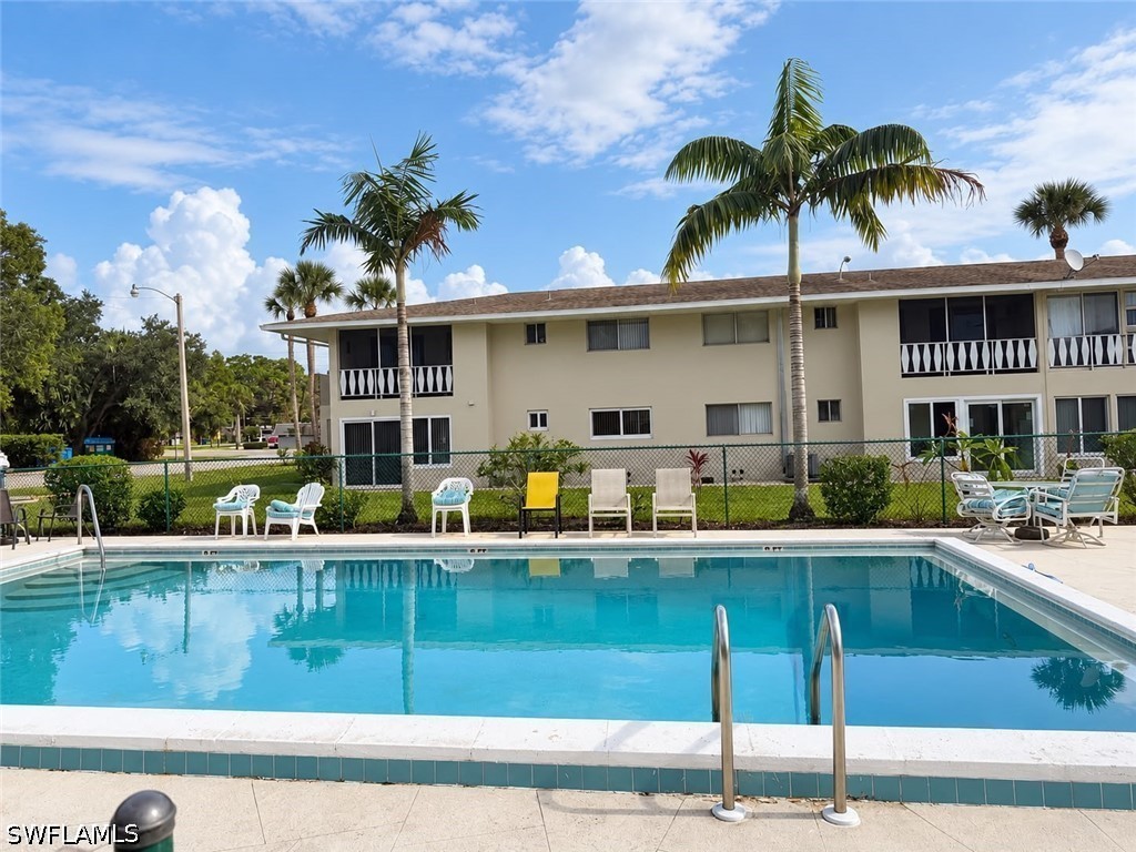 345 Joel Blvd 210 — photo