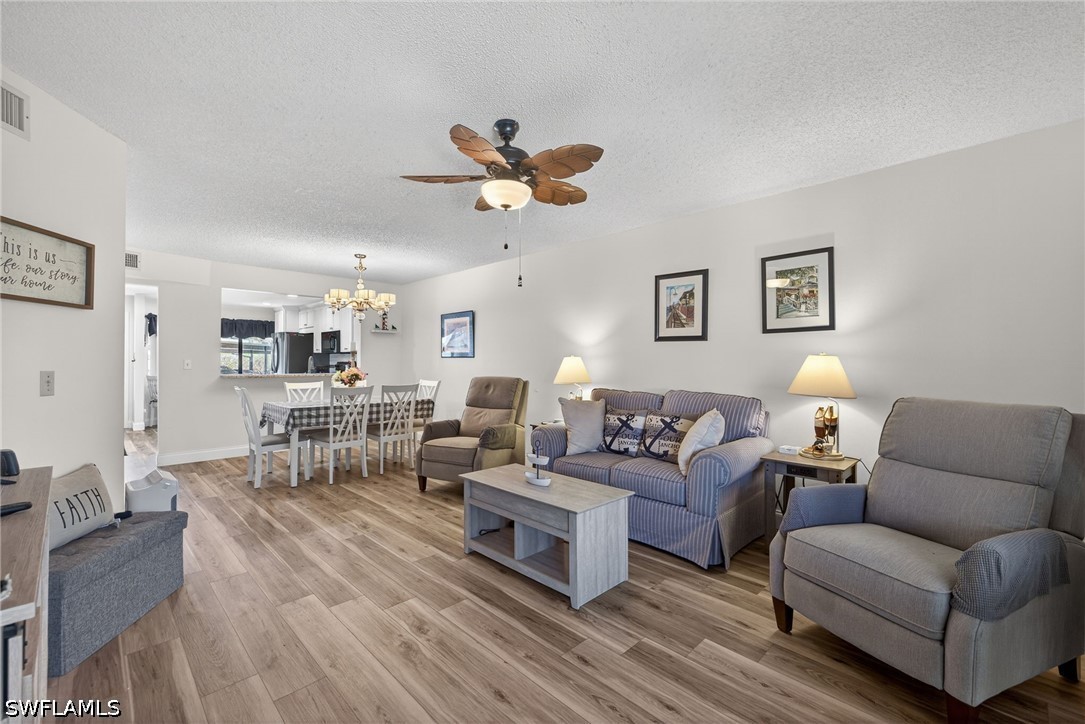 4973 Pepper Cir F105 — photo