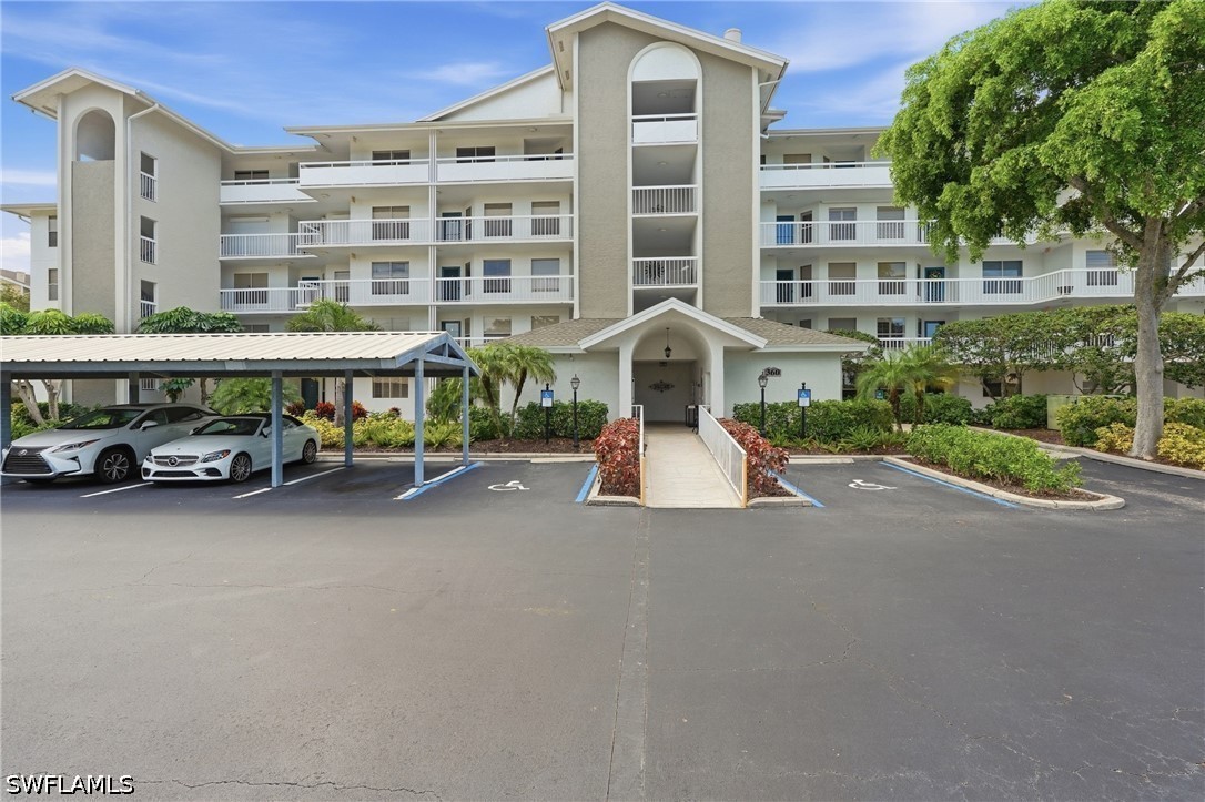 360 Horse Creek Dr 207 — photo