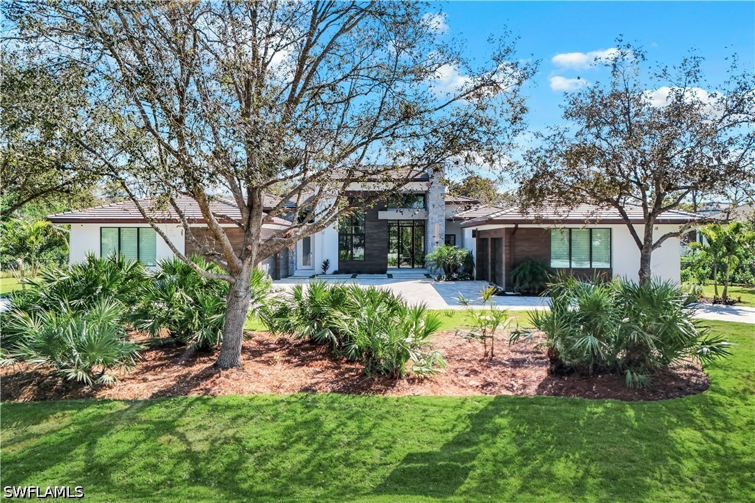 18 Caribbean Road, Naples, FL 34108 — photo 2