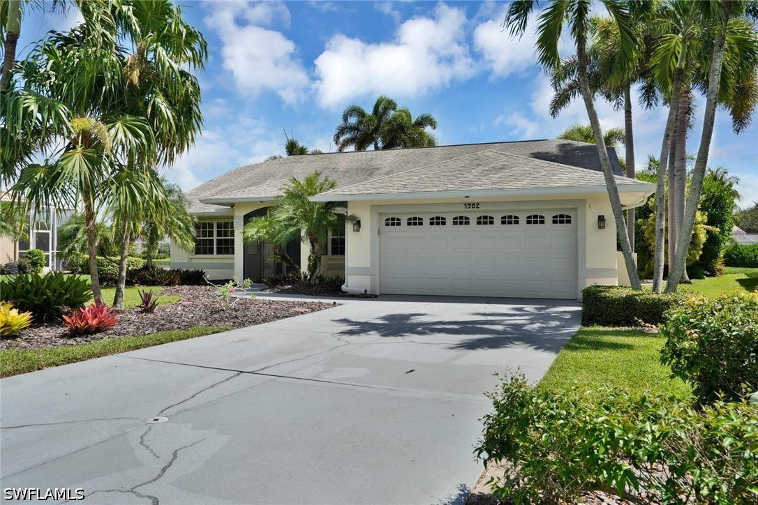 1982 E Crown Pointe Boulevard, Naples, FL 34112 — photo 2
