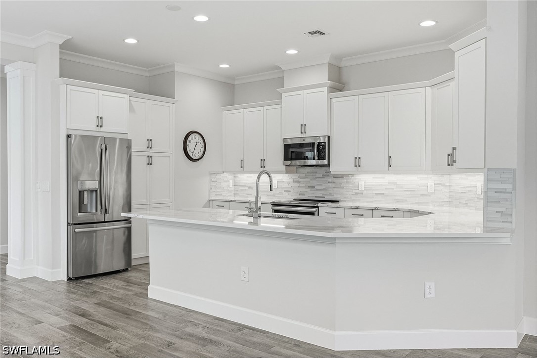 5879 Haiti Dr — photo