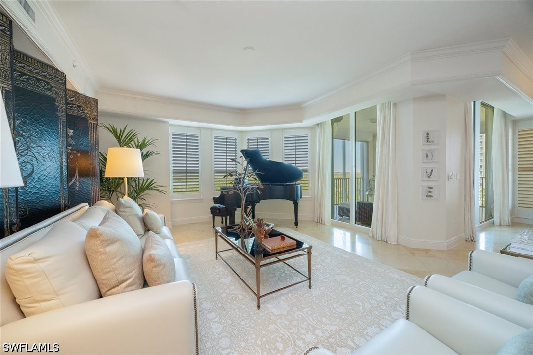 285 Grande Way 706 — photo